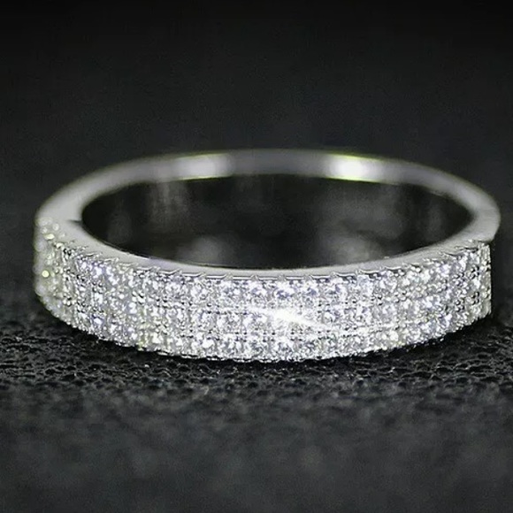 New 0.80CT enternity band round cut diamond 💎 - Picture 3 of 5